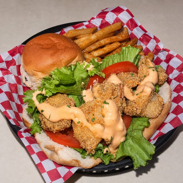 PO Boy Plate.
